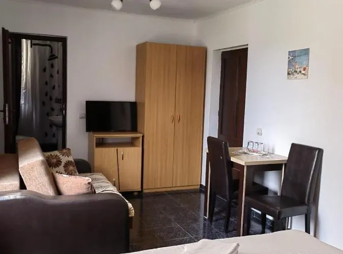 Casa Alexandru Pensionat Două Mai